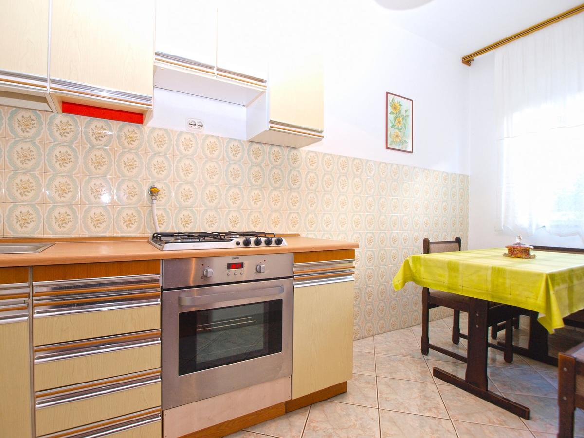 Branko 1348 Apartment