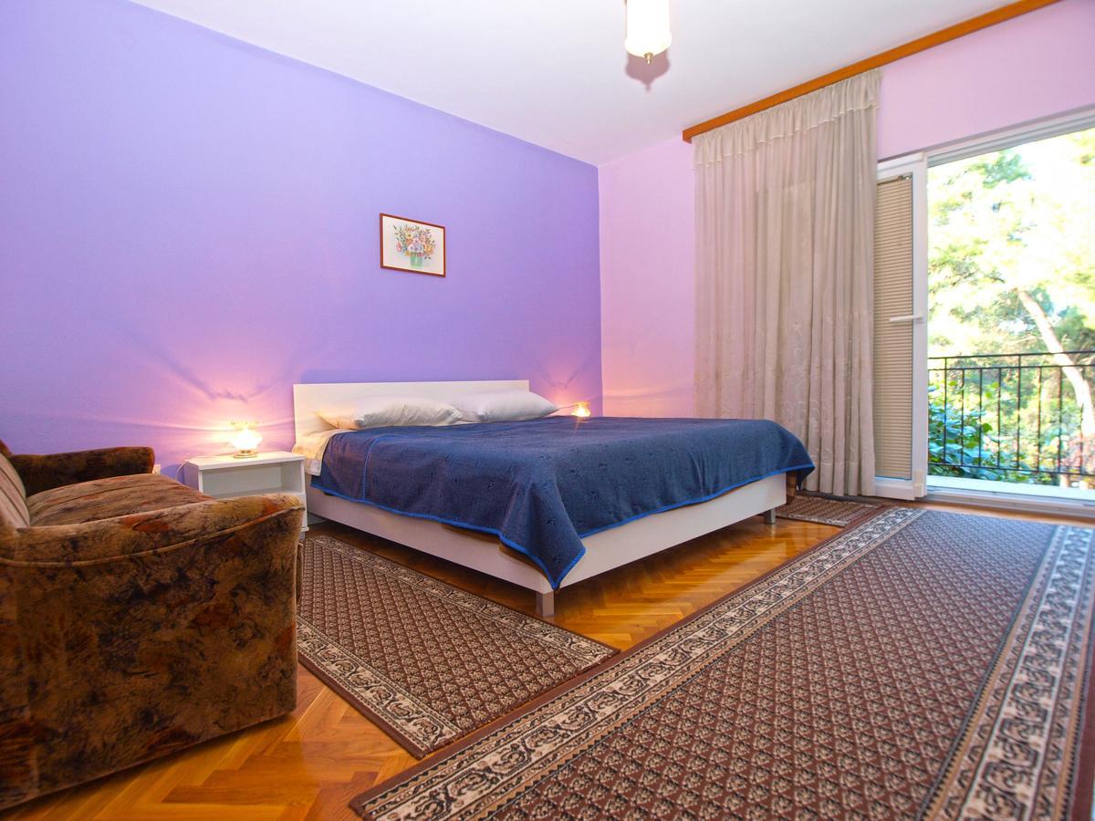 Branko 1348 Apartment