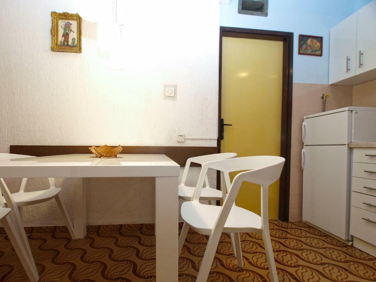 Branko 1348 Apartment *